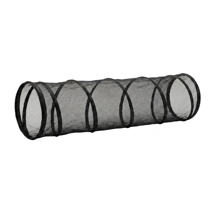 Mesh crawl tunnel for cats